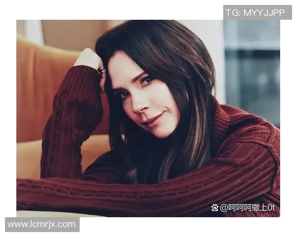 足球明星们的女友揭秘：他们背后的支持者与爱情故事大公开